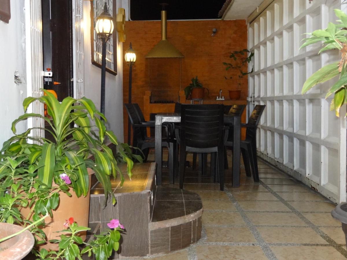Hostal Villa 97 Guayaquil Ngoại thất bức ảnh